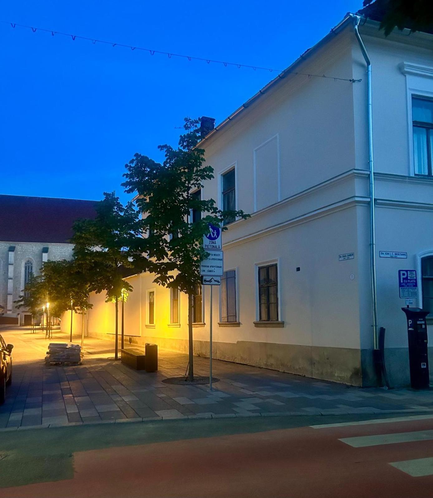 Strada Ion I. C. Bratianu Nr.24 Cluj-Napoca Exterior foto